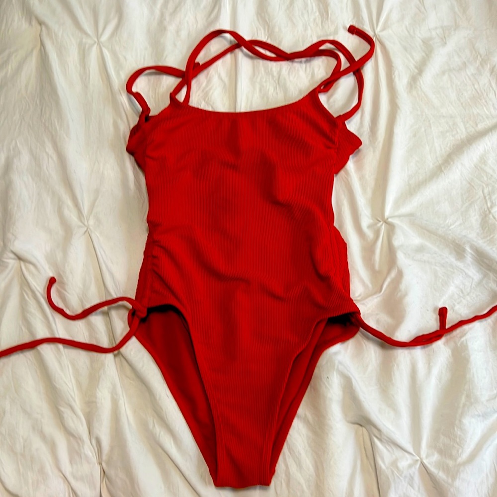 this bathing suit it’s very fitting and comfortable